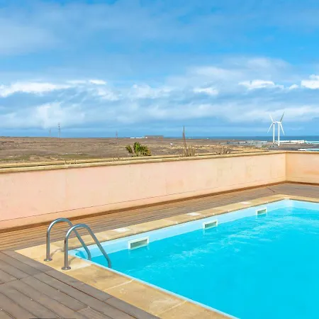 Bristol Shore Rooftop Pool And Sea View דירה